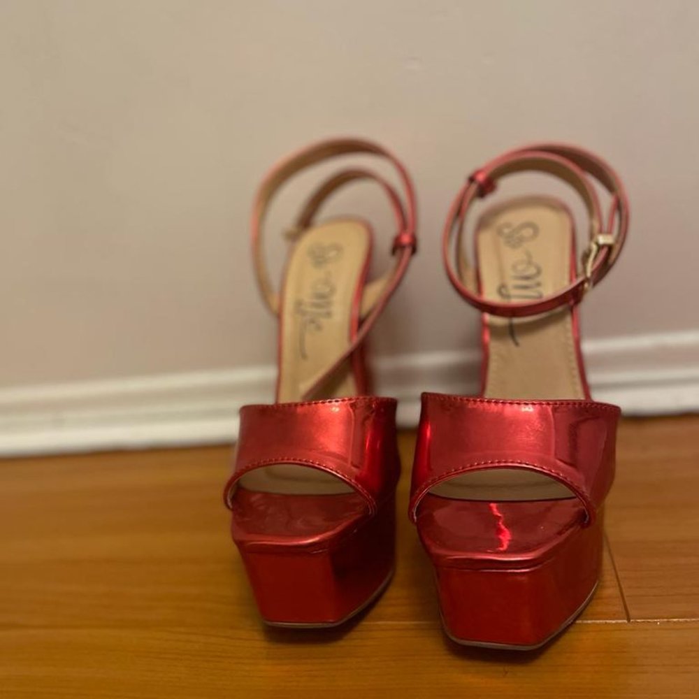 Metallic Red Thick High Heels